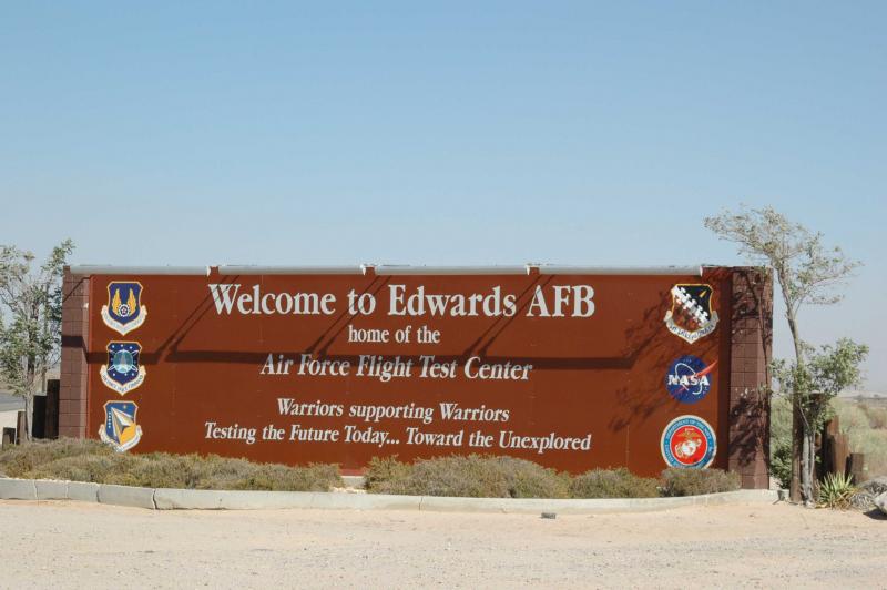 Edwards 1

Edwards AFB, California