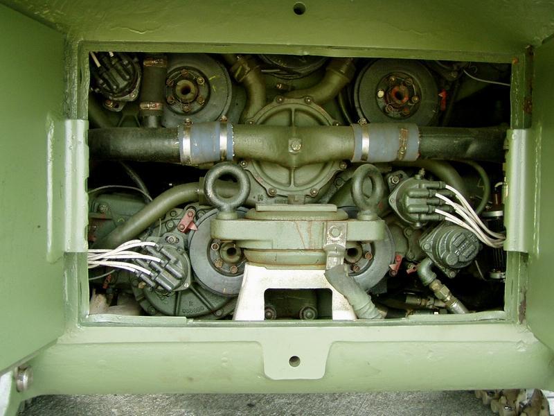 M4A4 motor hátúlról