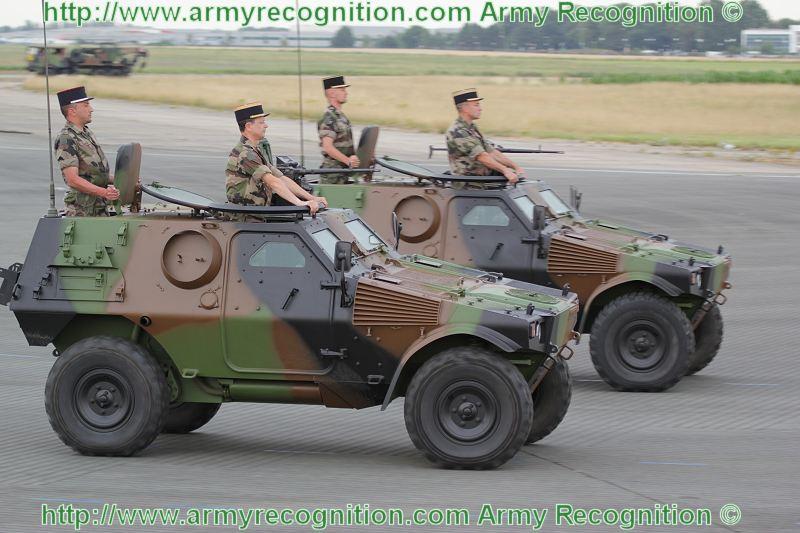 VBL_EMF_1_Etat-major_force_No_1_14_juillet_july_2010_military_parade_defile_militaire_france_french_army_003