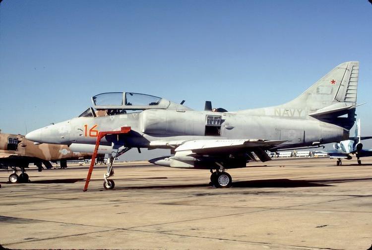 16_TA-4J, VF-126, 153491 Miramar CA, June 1989