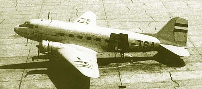 HA-TSA Malév C-47 2