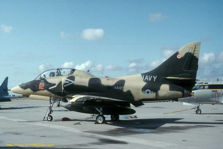 12s TA-4F 154334 VA127 1983