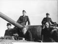 Bundesarchiv_Bild_101I-244-2323-06A%2C_Ostfront