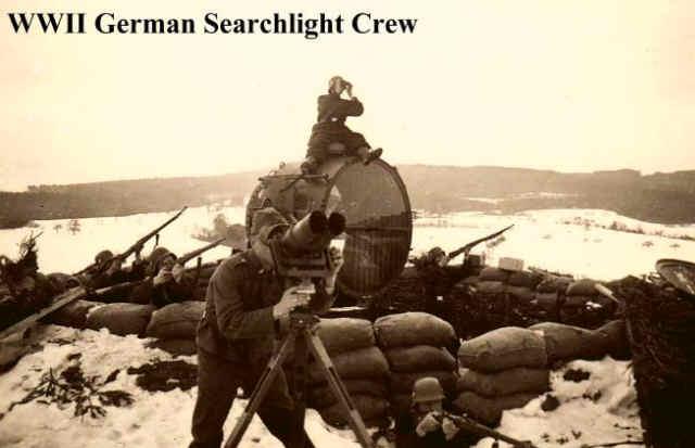 SEARCHLIGHT WWII GERMAN CREW