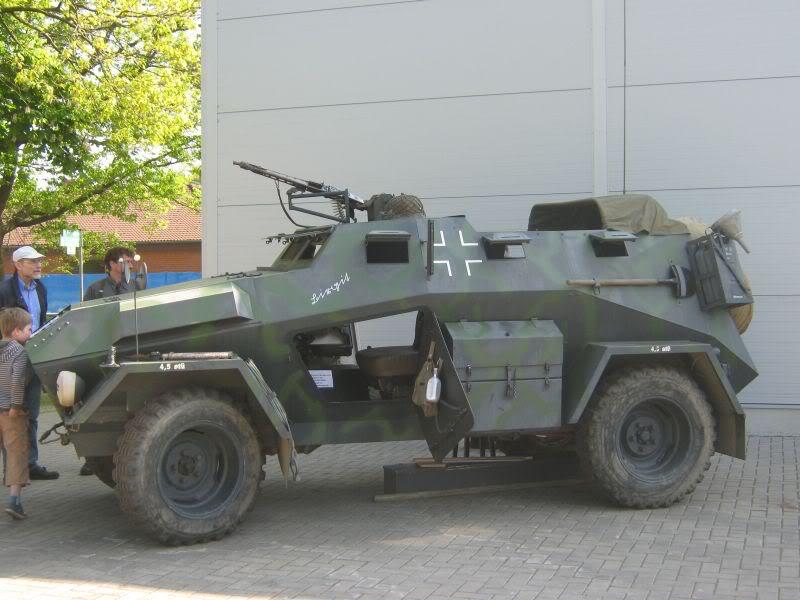 SdKfz243a002