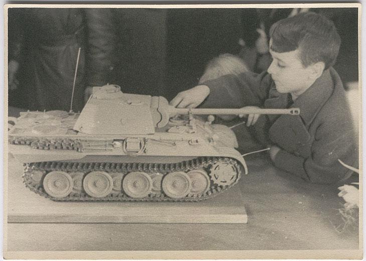 Panzermodell  Panther   Geschenk für General pic 2