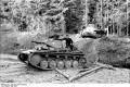 Bundesarchiv_Bild_101I-382-0248-33A,_Im_Westen,_Panzer_II_und_Panzer_I