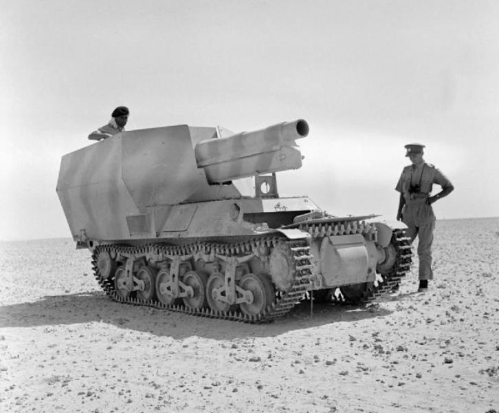 Abandoned_SdKfz_135-1_near_El_Alamein_1942