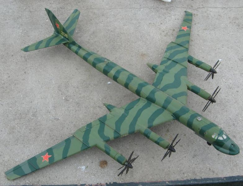 Tu-20 vagy 95-2

2500 ft