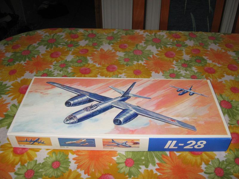 Il-28_2

Il-28_2 NDK, 1:100, 2900.-