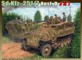 Sd.Kfz. 251/7 Ausf.D (3 in 1 kit!); EZ track és szemenkénti lánc is, maratások, 4 fős személyzet + 1 sofőr figura