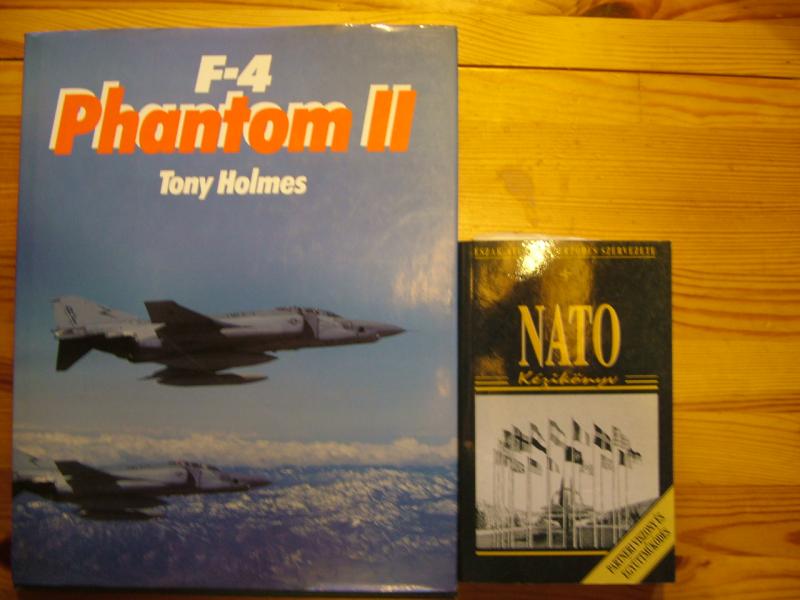 DSCF8464

F-4 phantom II 4.500.-
NATO kézikönyv  500.-