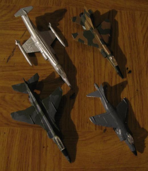 méretarány1-144 2

1:144 F-104, JAGUAR, MIRAGE F-1, SEA HARRIER