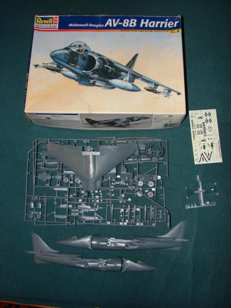 Monogram AV-8B Harrier 1:48 3800Ft