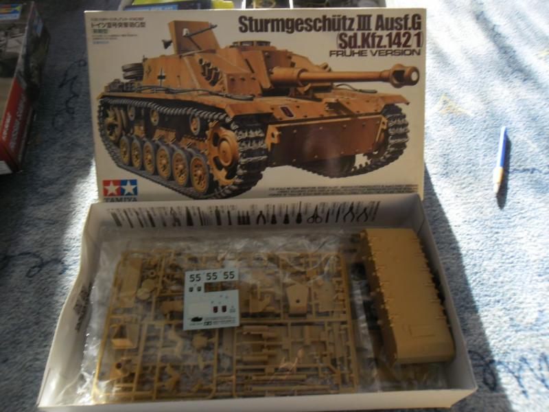 stug3 hiányos matrica-potolva más tamiya,+ gyanta full belsőtérrel   12000.-