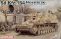 Sd.kfz.164 Hornisse - Nashorn Early; szemenkénti lánctalp, réz lőszerek