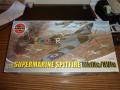 1/48 Airfix Spitfire 1900Ft  (negatív paneles, részletes makett)