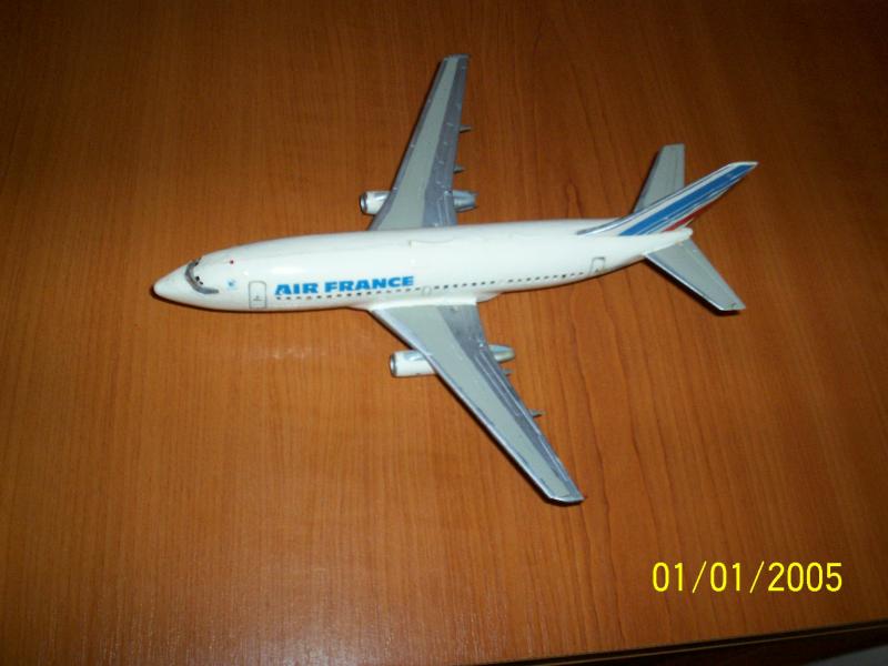 100_4001

Boeing 737-200 1/144 kész makett 1200.-