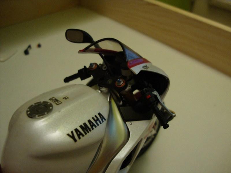 Yamaha R1 03