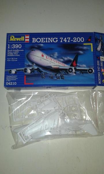 revell boeing 747-200 1:390