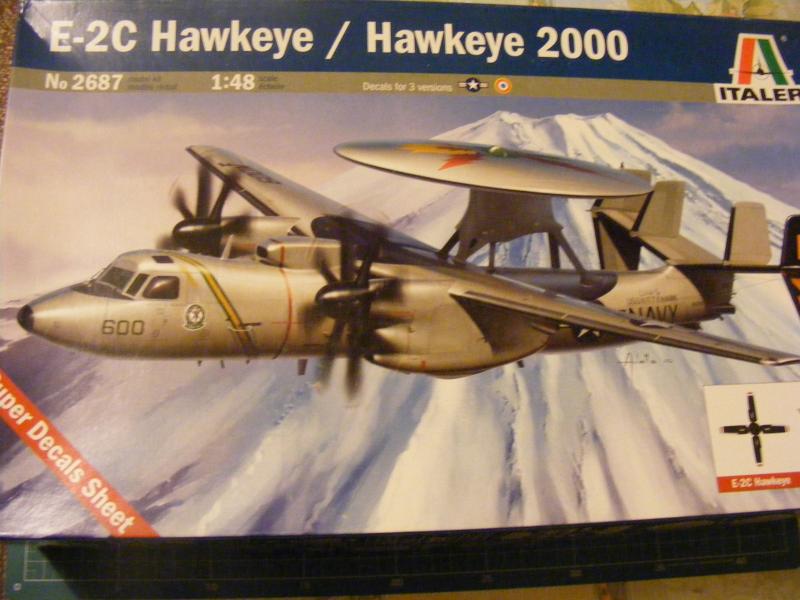 italeri E-2C  8500 Huf