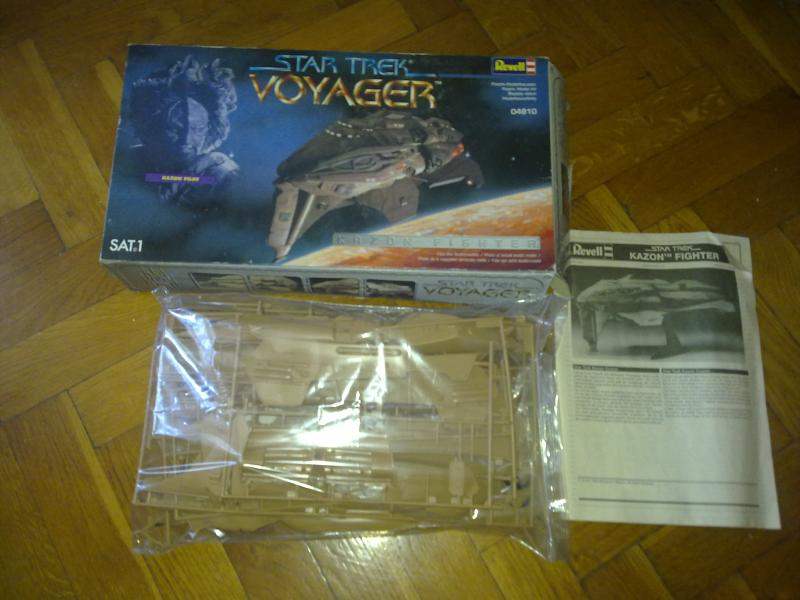 Revell, Star Trek Voyager: 4000 Ft