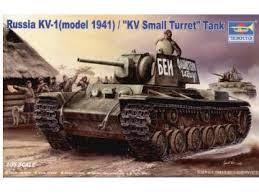 trumpeter KV-1 rb csővel, eduard maratással 7900,-