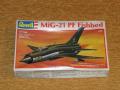Revell 1_144 MiG-21 PF Fishbed makett