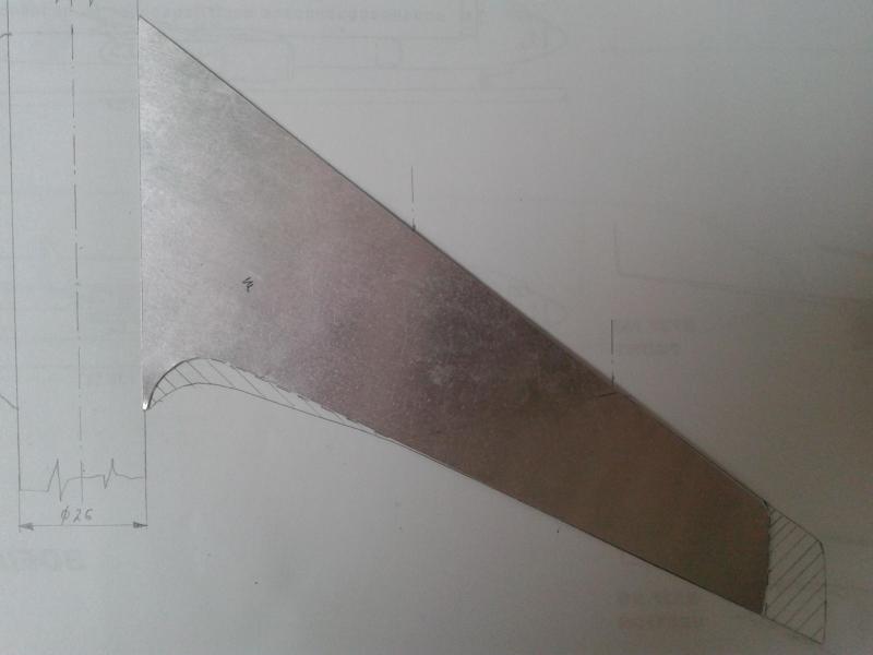 12. kép

A később elvetett alumínium szárnyszerkezet (2).