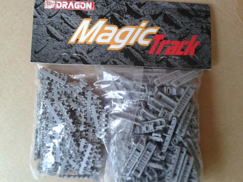 Dragon 1/35 Jagdtiger Magic Track

2400 HUF + posta