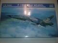 TRUMPETER F-105 1:72  5000FT