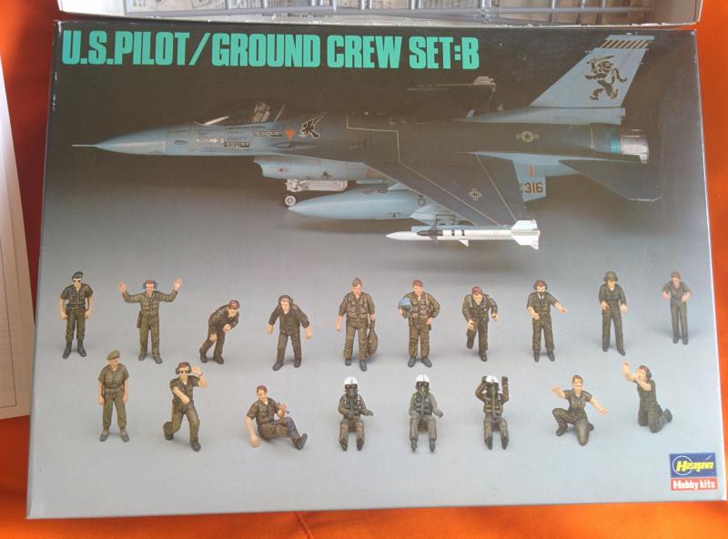 U.S. PILOT-GROUND CREW SET B-Hasegawa X48-5_1-48_4500Ft_1