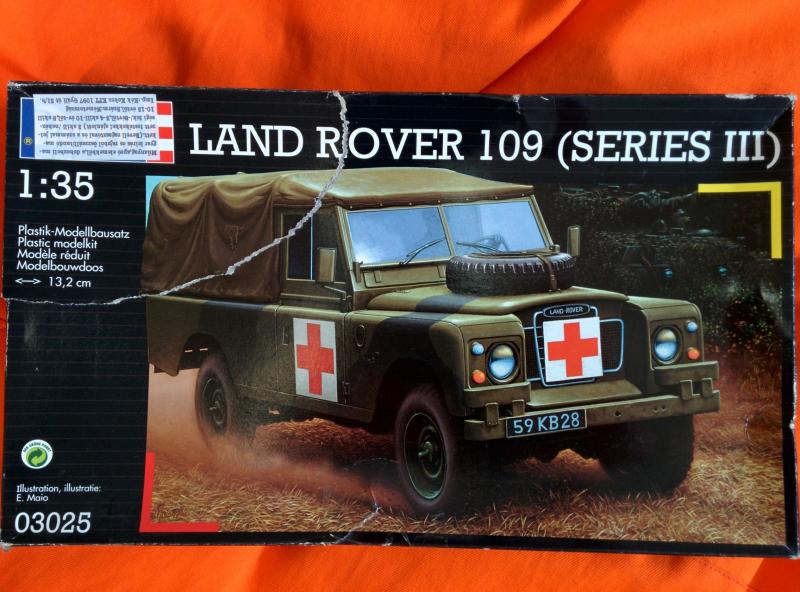 Land Rover 109 (series III) Revell_1-35 4700Ft_1
