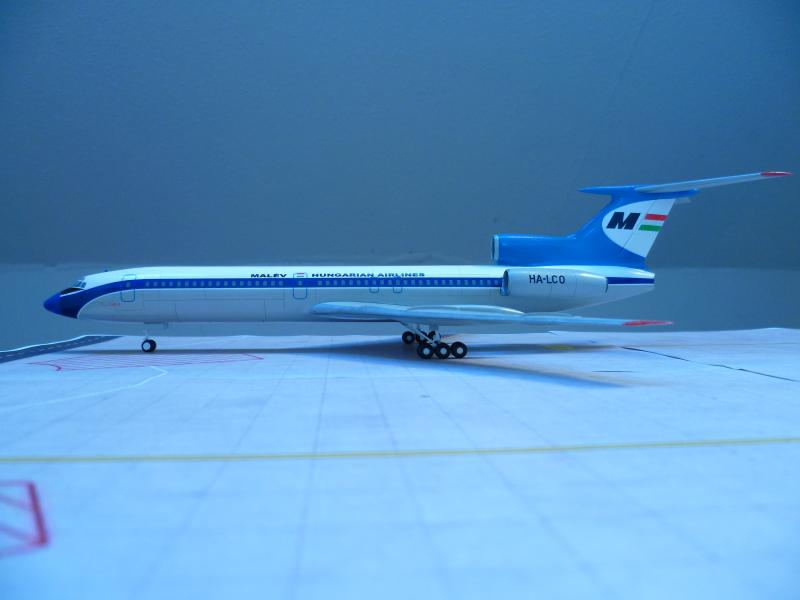 Malév Tu-154_1