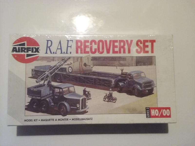 AIRFIX raf recovery sett 2700ft az új dobozos késztetőben is ez a makett található