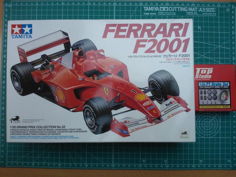 Tamiya Ferrari F2001 versenyautó makett