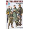 tamiya-35298-1-35-german-infantry-field-commander-set