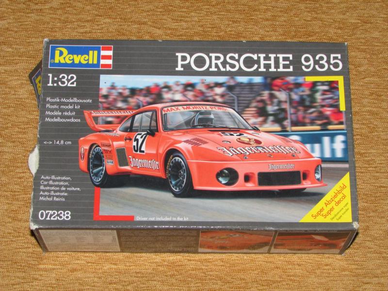 Revell 1_32 Porsche 935 3.200.-