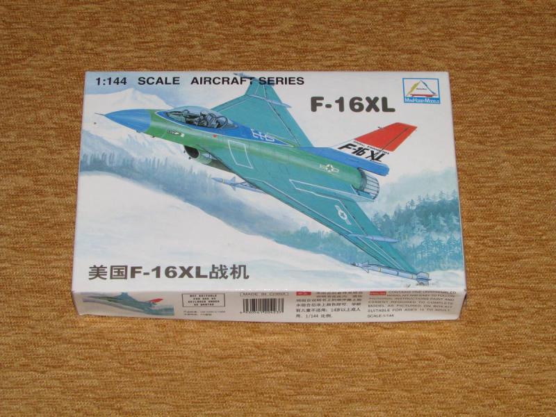 Mini Hobby Models 1_144 F-16XL 700.-