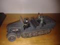 1:35 Sdkfz8. 3figurával 7eft