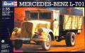 Mercedes-Benz L-701; gumi kerekek, 2 figurával