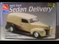 AMT 1940 Ford Sedan Delivery