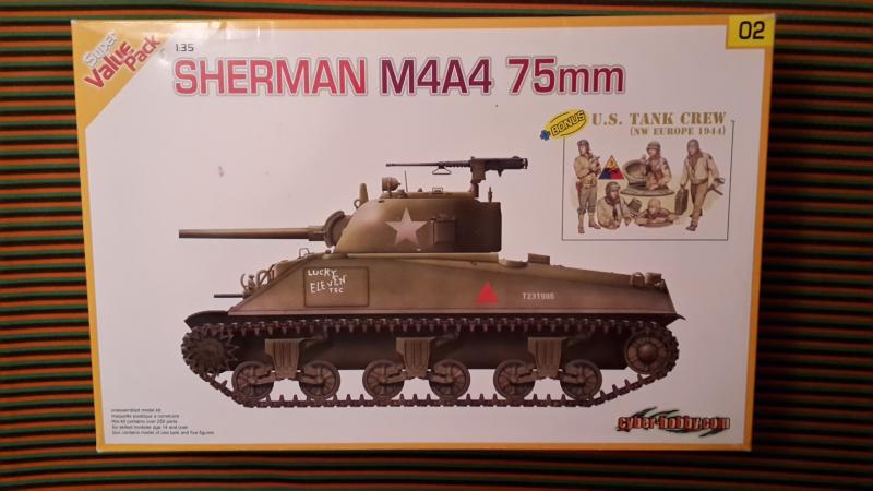 Cyber Hobby 9102 Sherman M4A4 75mm  12,000.- Ft