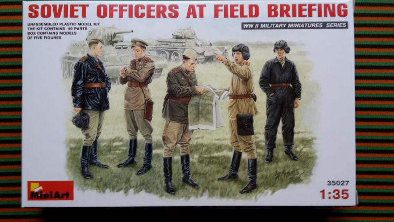 MiniArt 35027 Soviet Officers at Field Briefing   2,000.- Ft