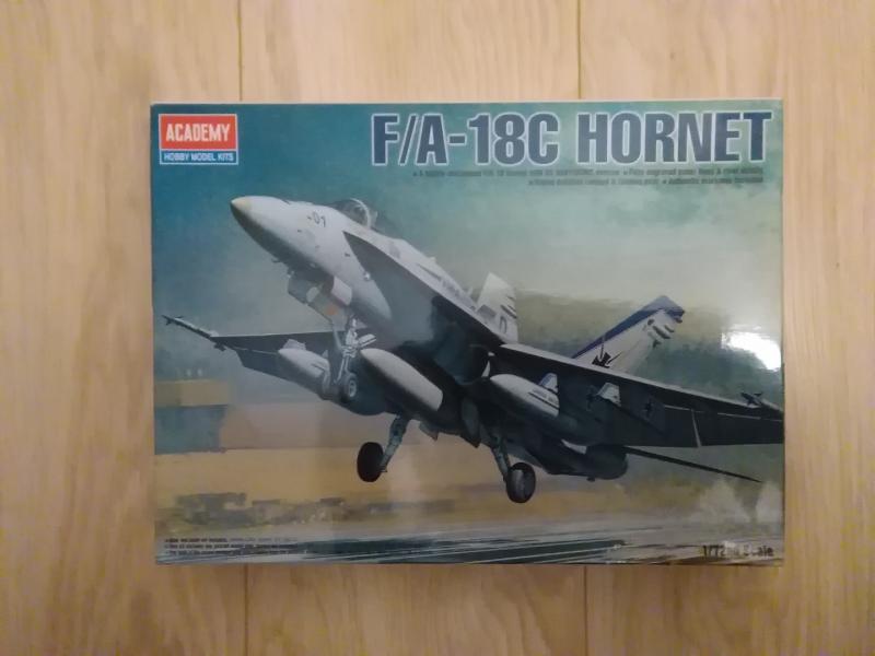 Hornet 

1/72 új 5.000,-