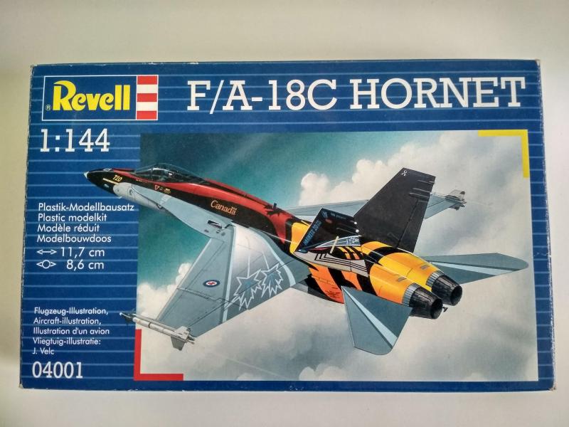 Revell-04001-FA-18C-Hornet