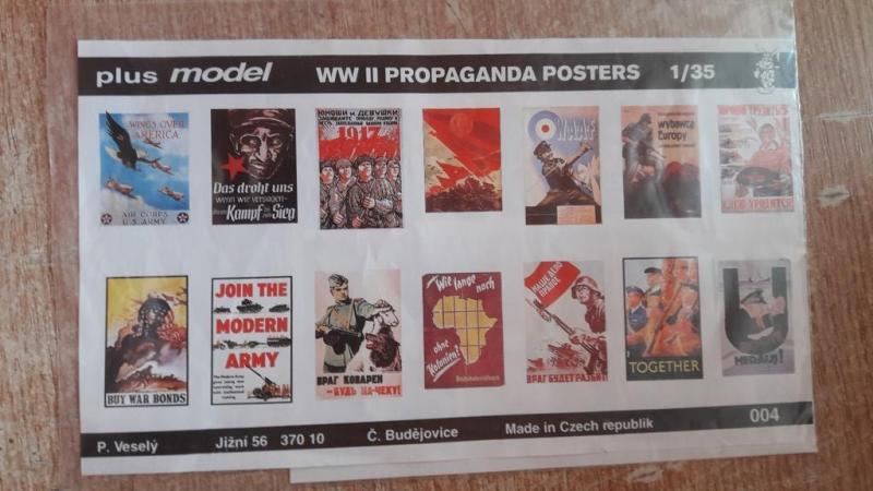 14

Propaganda plakátok. Ára: 700 Ft