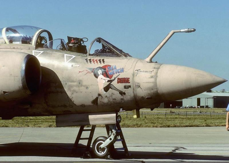 gulf-40-RAF-Buccaneer-S.2B-XV863--960x683