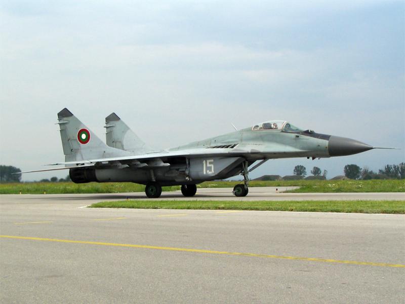 Bulgarian_MiG-29_graf_ignatievo