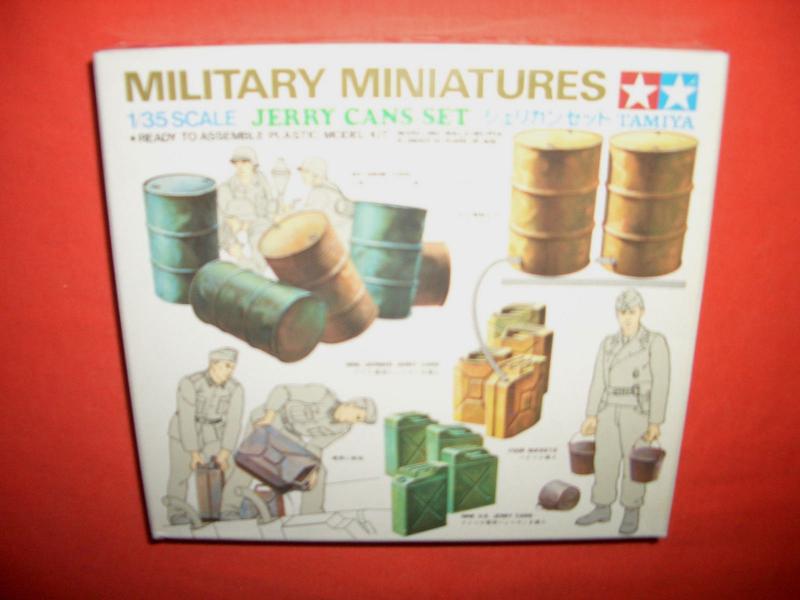Jerry Cans set (2000)